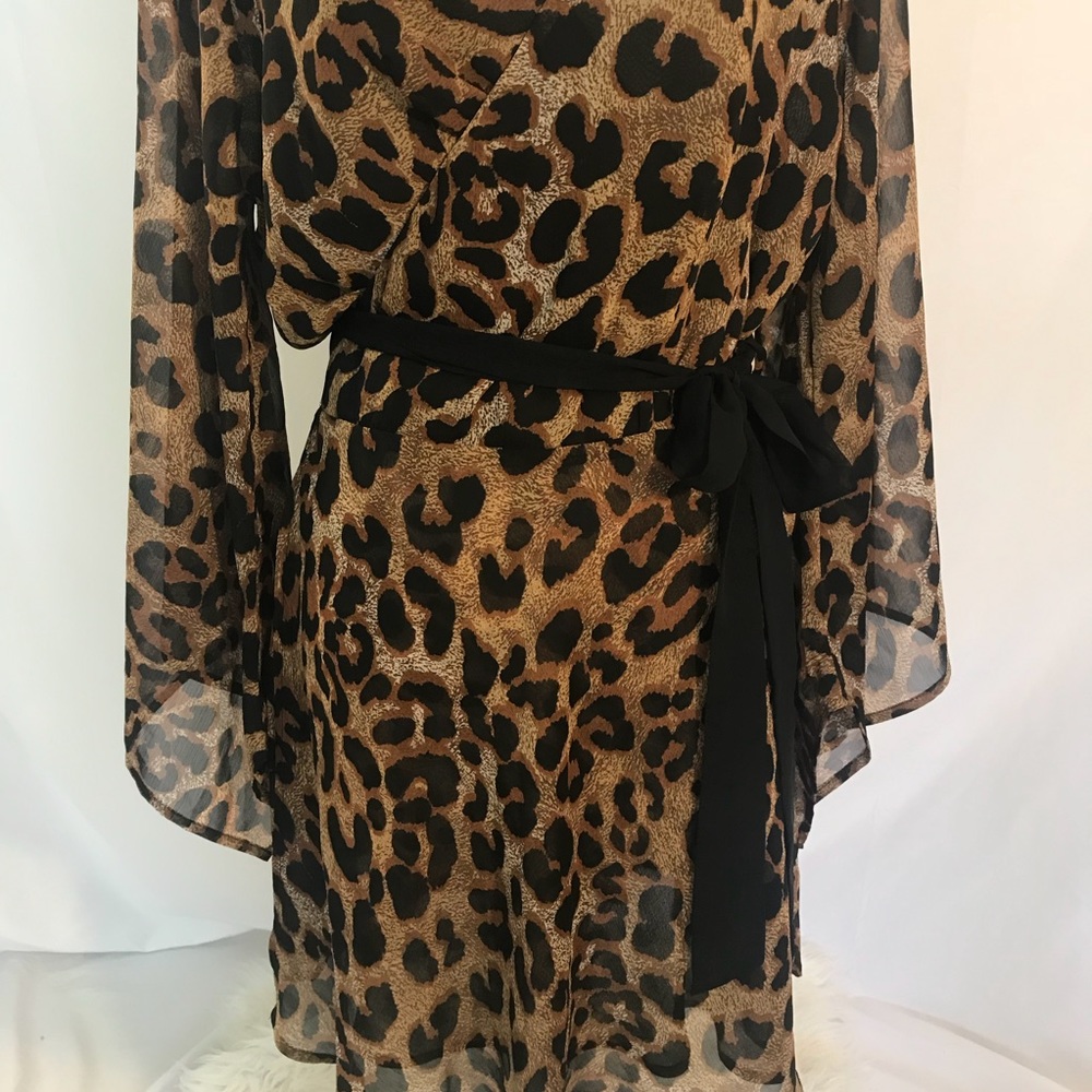 Vintage Cheetah/Leopard Silk Wrap Dress - Picture 6 of 7